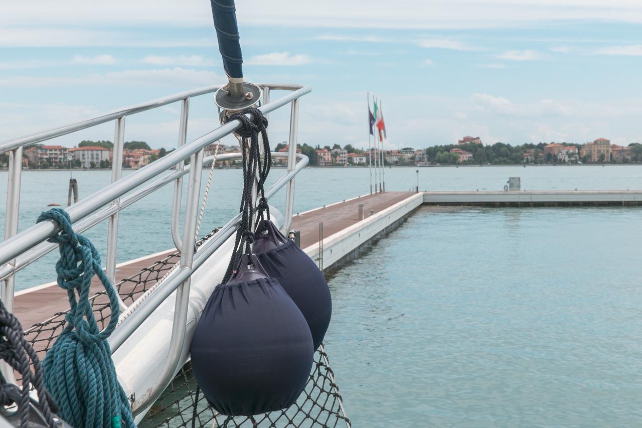 Boat San Marco Botel